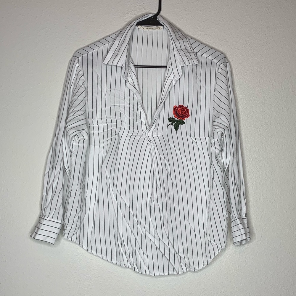 🌹 Rose Embroidered Blouse 🌹